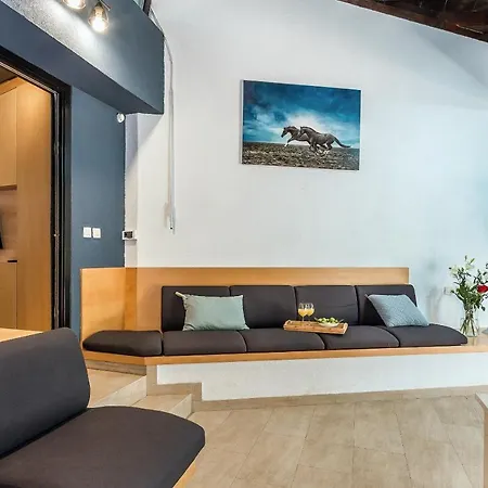 Villa Ivinj I