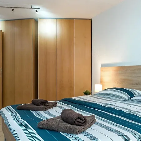 Ivinj I Villa *